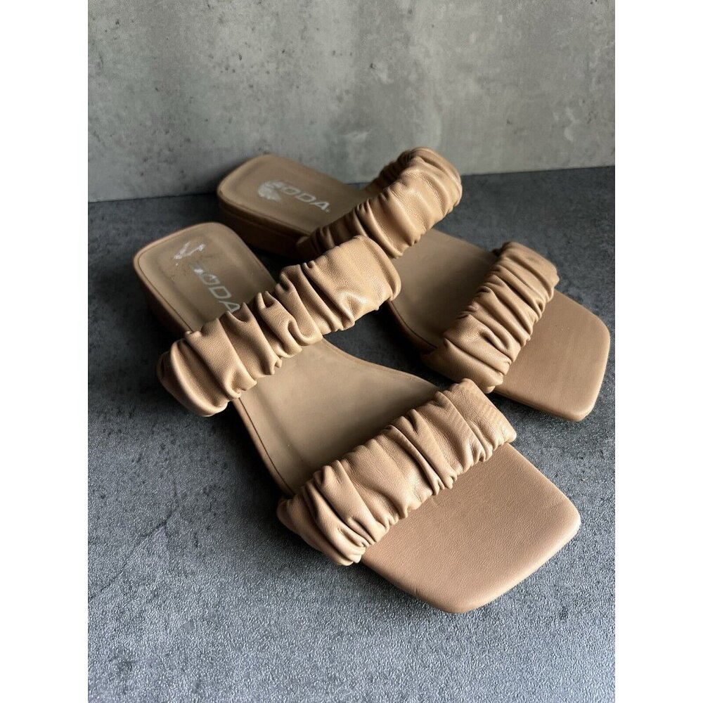 SODA Scrunch Square Toe Womens Nude Block Heel Sandals Size 7.5 - Picture 2 of 12